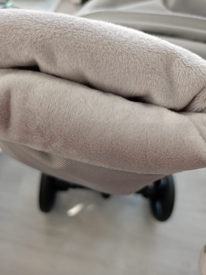 MANOPLAS CARRO IMPERMEABLES GRIS - ROSY FUENTES - Imagen 3