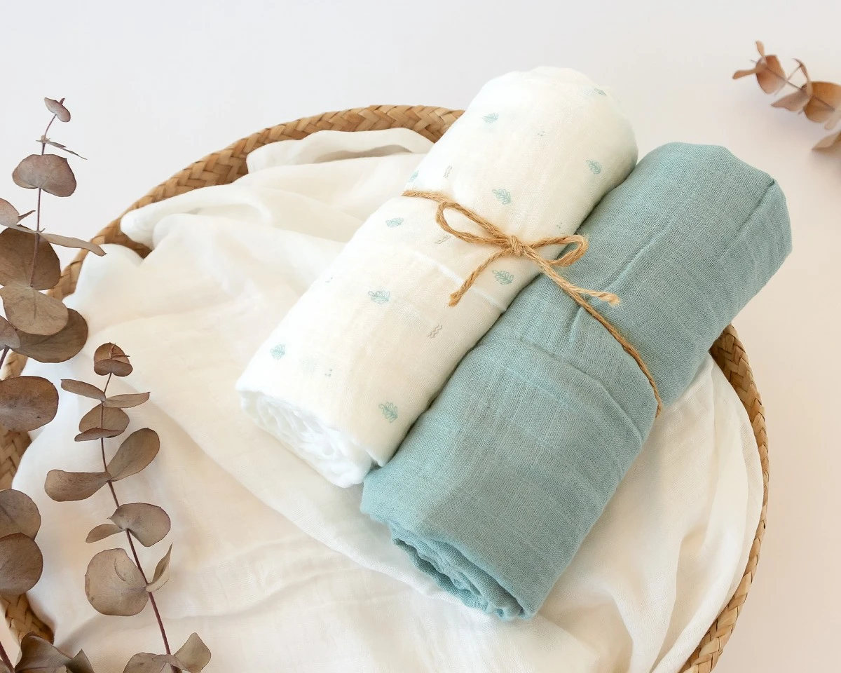 2 muselinas bambu 120x120 salvia - Kiokids - Imagen 5
