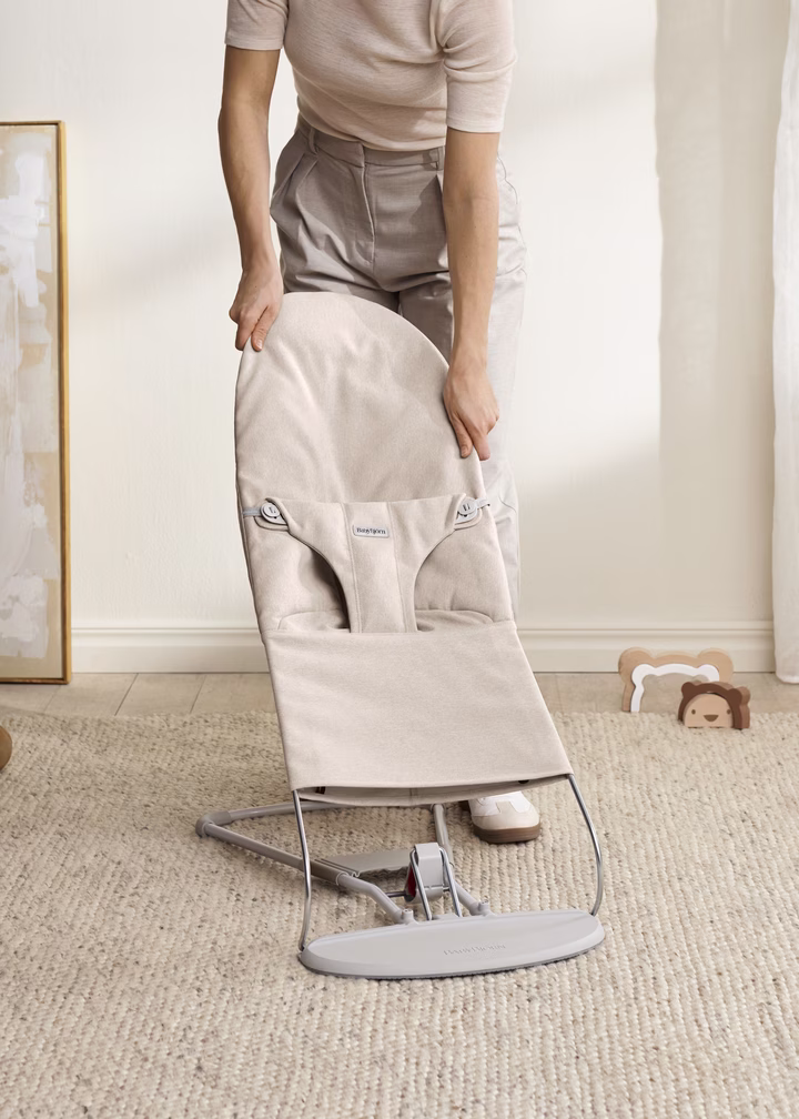 Hamaca Bliss tejido jaspeado Beige BabybJörn - Imagen 4