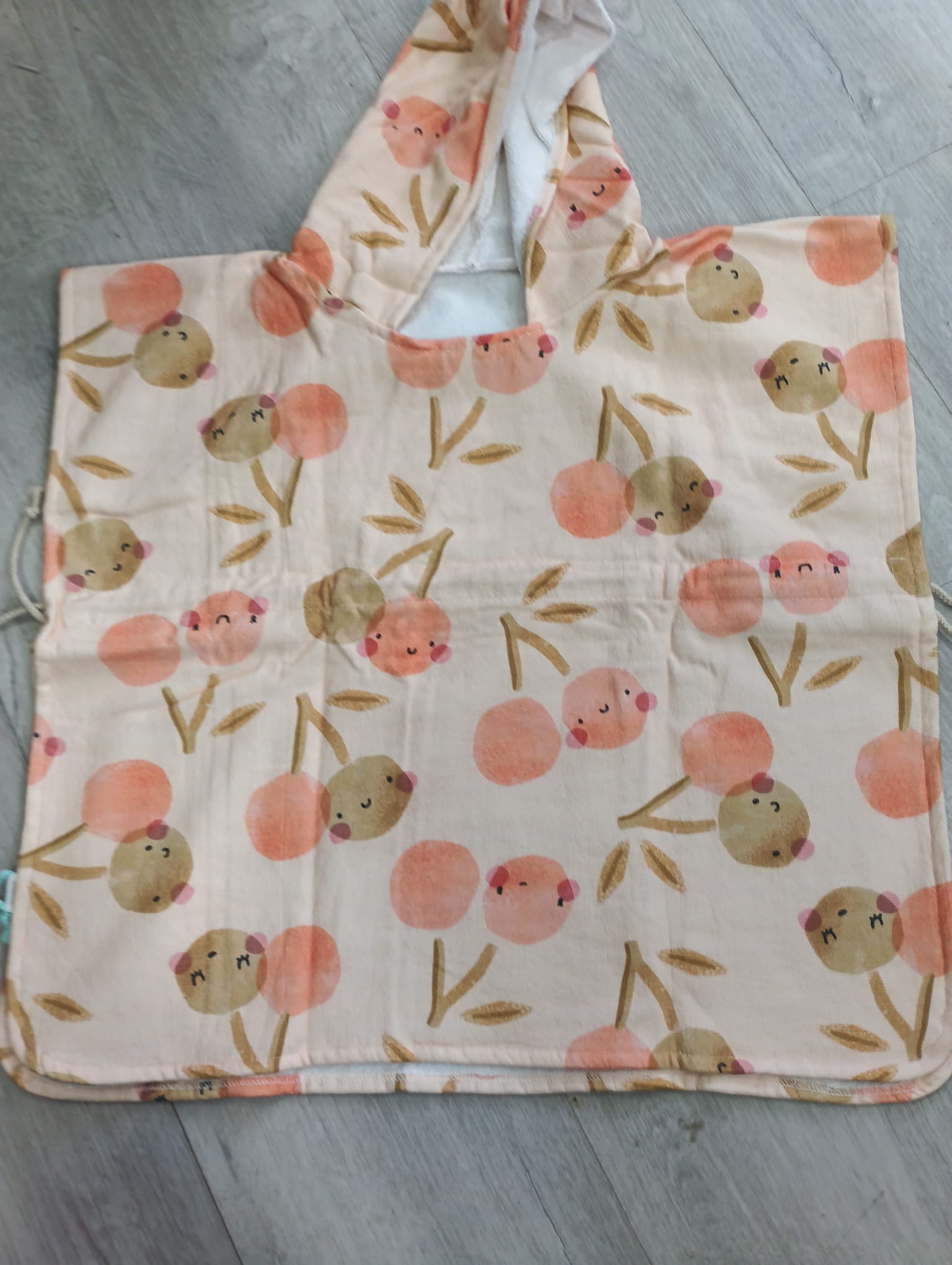 Poncho cereza Monnuage