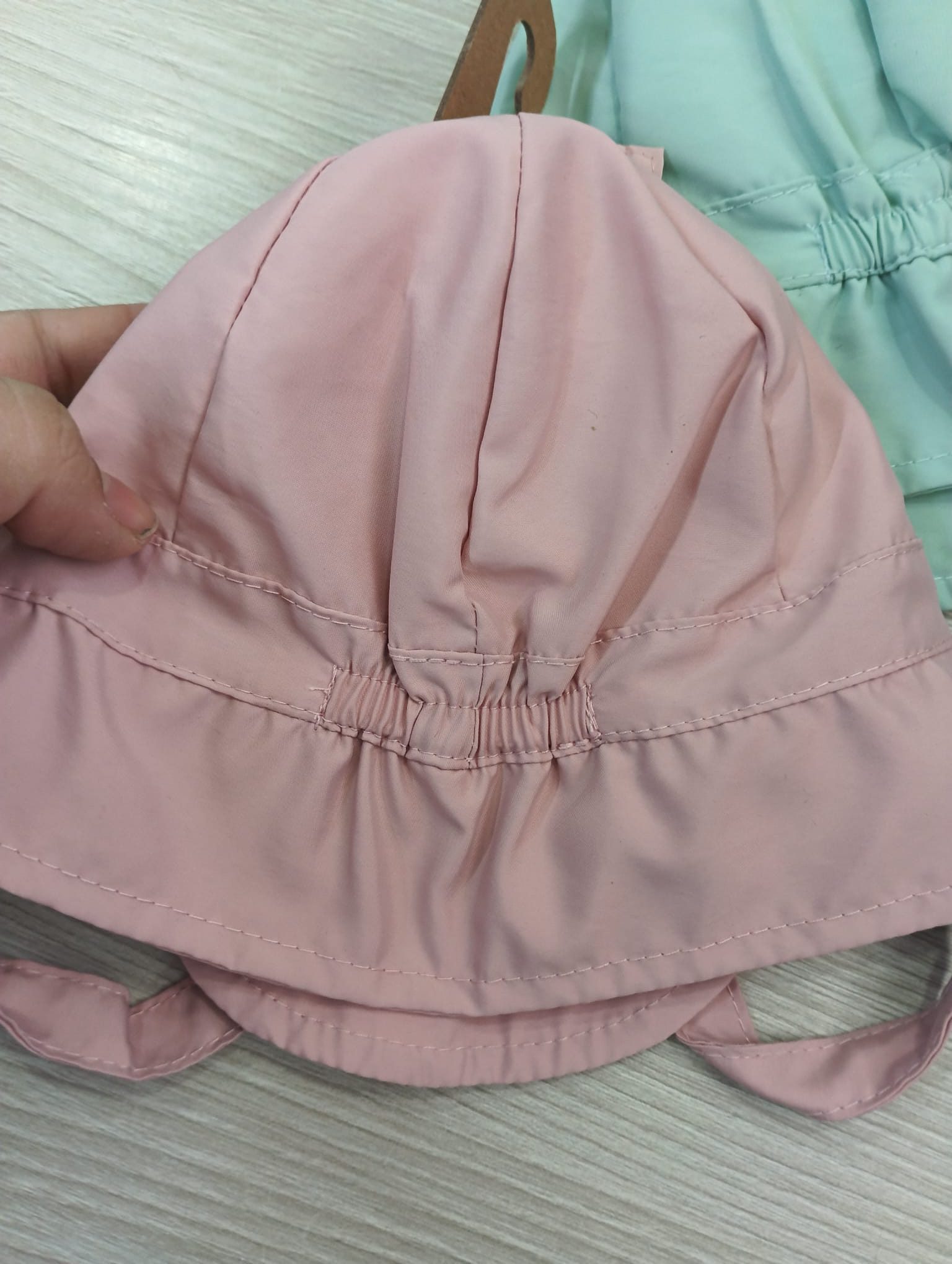 Gorra protección solar rosa - Imagen 3